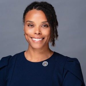 Headshot photo of Gia Wright